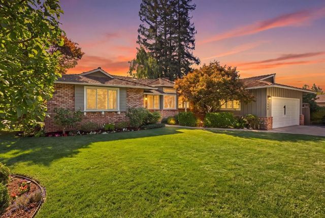 1940 Kay Drive, Los Altos, CA 94024