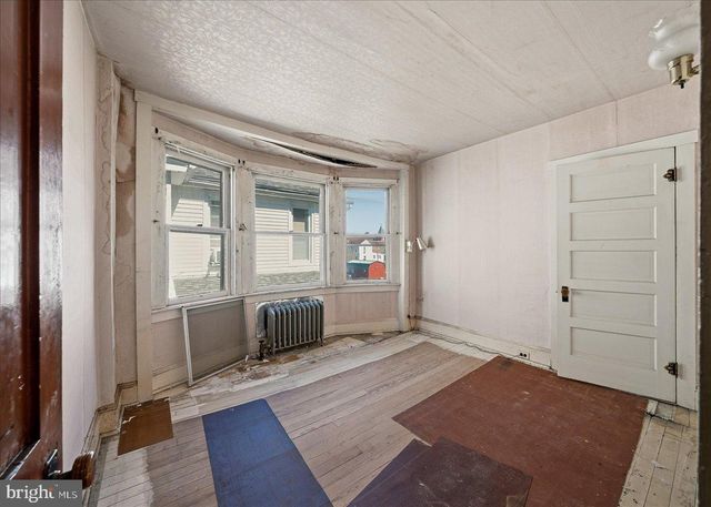 15 N NICE ST, Frackville, PA 17931