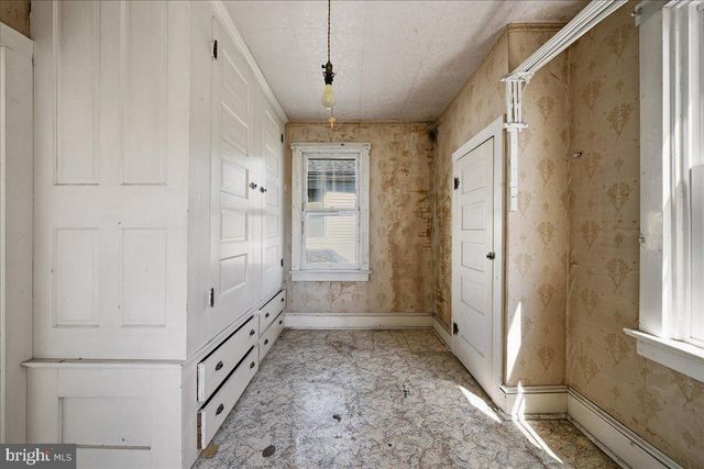 15 N NICE ST, Frackville, PA 17931