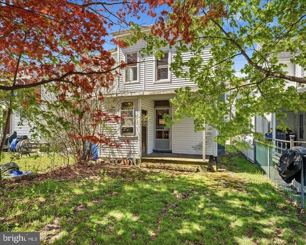 15 N NICE ST, Frackville, PA 17931