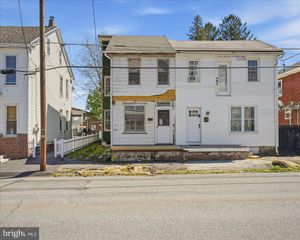 15 N NICE ST, Frackville, PA 17931