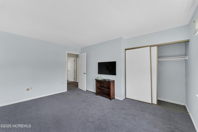 17 Walton Court, East Brunswick, NJ 08816