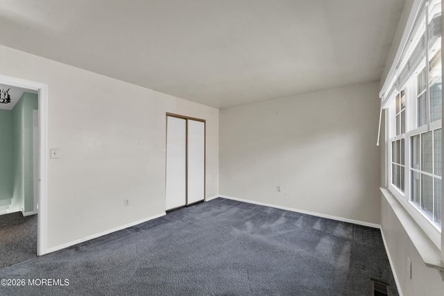 17 Walton Court, East Brunswick, NJ 08816