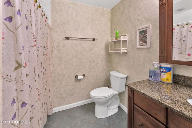 17 Walton Court, East Brunswick, NJ 08816