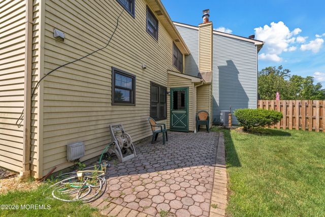 17 Walton Court, East Brunswick, NJ 08816
