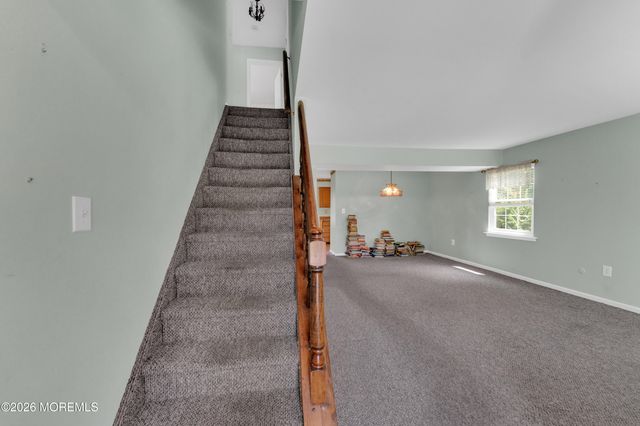 17 Walton Court, East Brunswick, NJ 08816