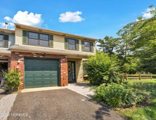 17 Walton Court, East Brunswick, NJ 08816