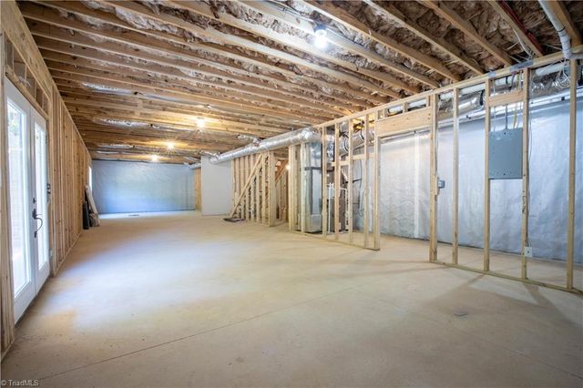 356 Ryder Cup Lane, Clemmons, NC 27012