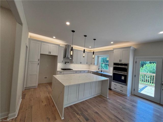 356 Ryder Cup Lane, Clemmons, NC 27012