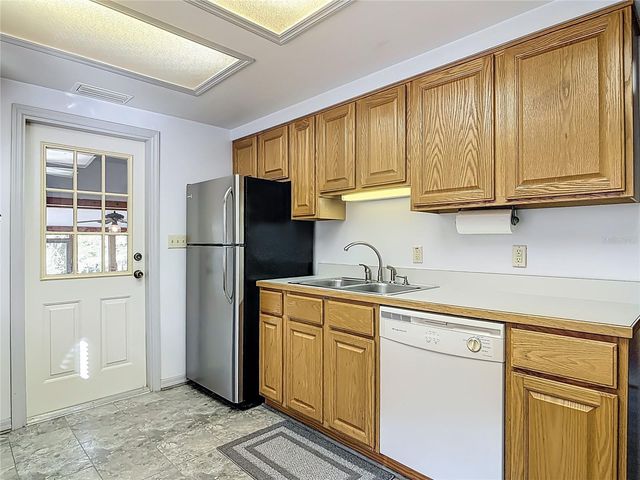 19534 FOX DEN LANE, Altoona, FL 32702