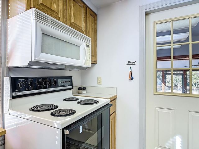 19534 FOX DEN LANE, Altoona, FL 32702