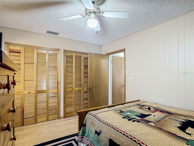 19534 FOX DEN LANE, Altoona, FL 32702