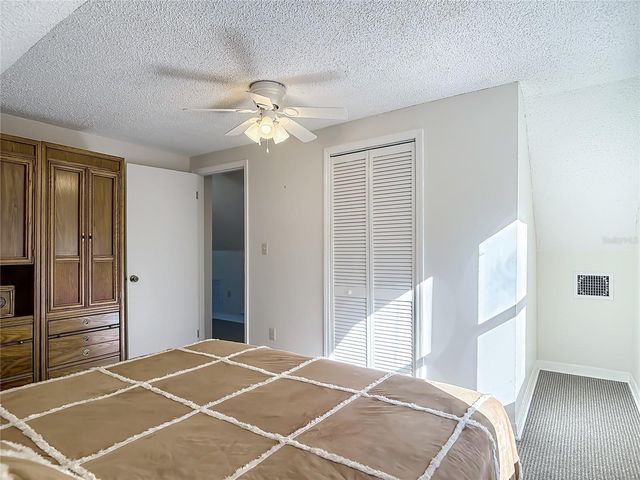 19534 FOX DEN LANE, Altoona, FL 32702