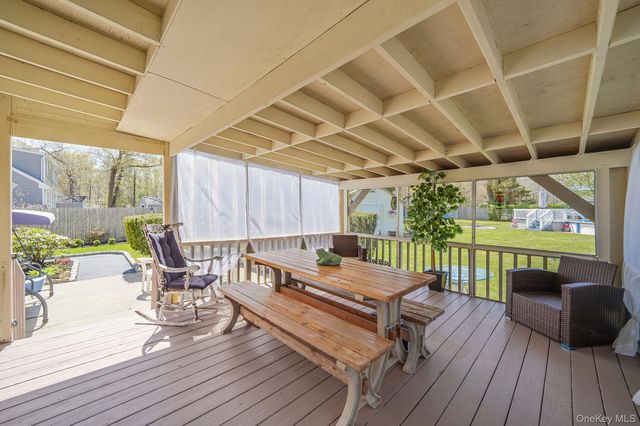1989 William Floyd Parkway, Ridge, NY 11961