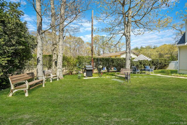 1989 William Floyd Parkway, Ridge, NY 11961