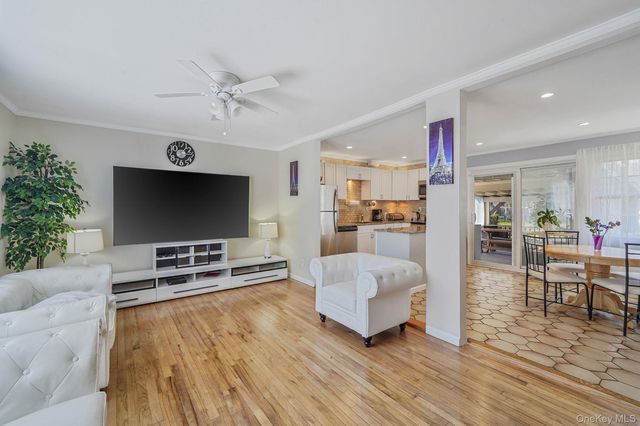 1989 William Floyd Parkway, Ridge, NY 11961