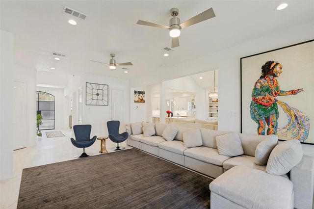 8002 N Circle Drive, Houston, TX 77071