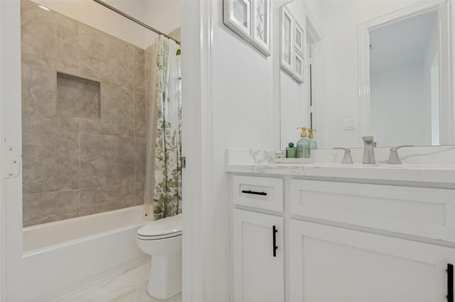 8002 N Circle Drive, Houston, TX 77071