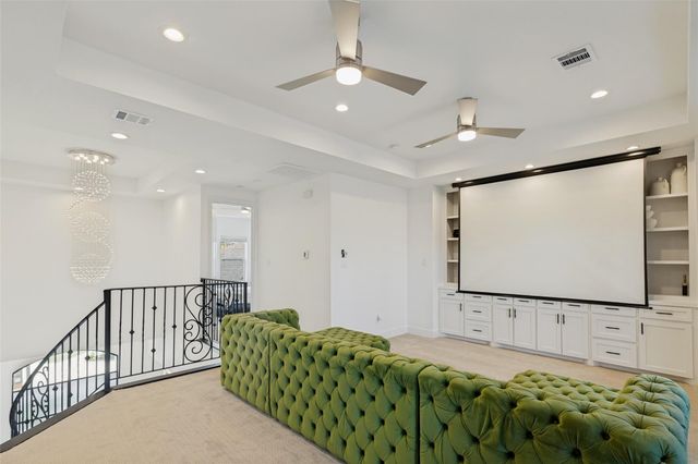 8002 N Circle Drive, Houston, TX 77071