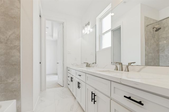 8002 N Circle Drive, Houston, TX 77071