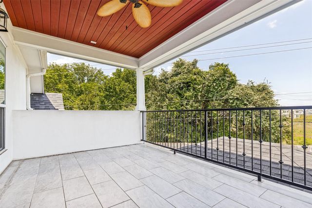8002 N Circle Drive, Houston, TX 77071