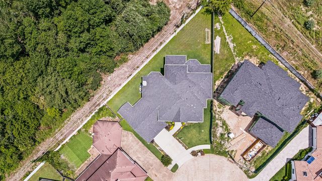8002 N Circle Drive, Houston, TX 77071