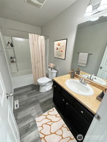 1163 Swan Loop, Dupont, WA 98327