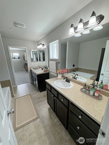 1163 Swan Loop, Dupont, WA 98327