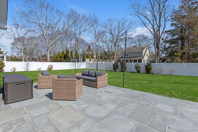 1305 Sigsbee Road, Mattituck, NY 11952