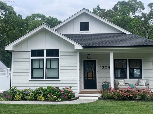 1305 Sigsbee Road, Mattituck, NY 11952