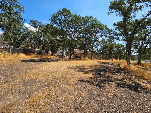 16372 32nd Avenue, Clearlake, CA 95422