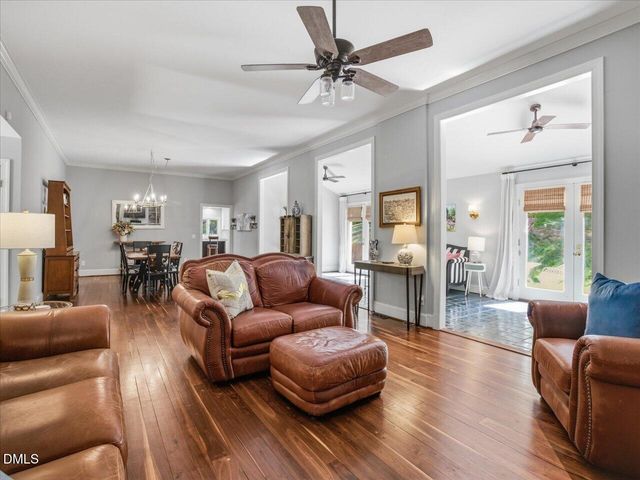 12 Lanier Drive, Chapel Hill, NC 27517