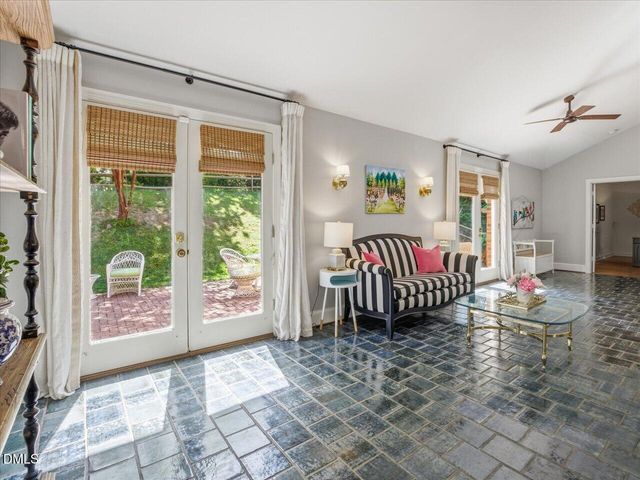 12 Lanier Drive, Chapel Hill, NC 27517