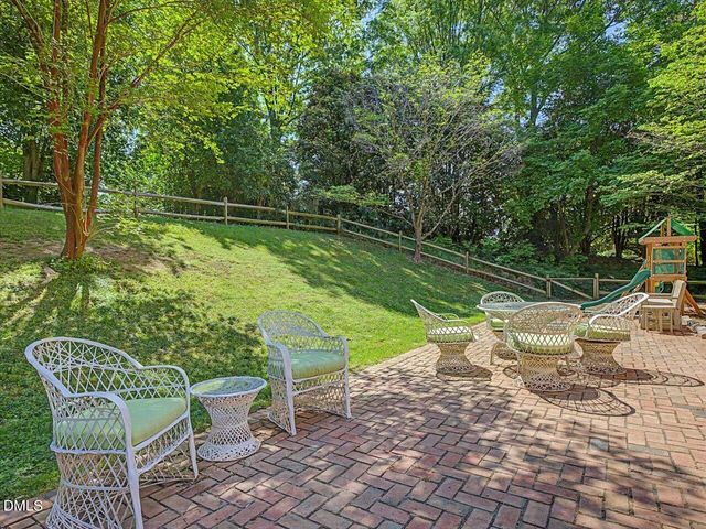 12 Lanier Drive, Chapel Hill, NC 27517