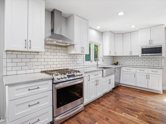 12 Lanier Drive, Chapel Hill, NC 27517