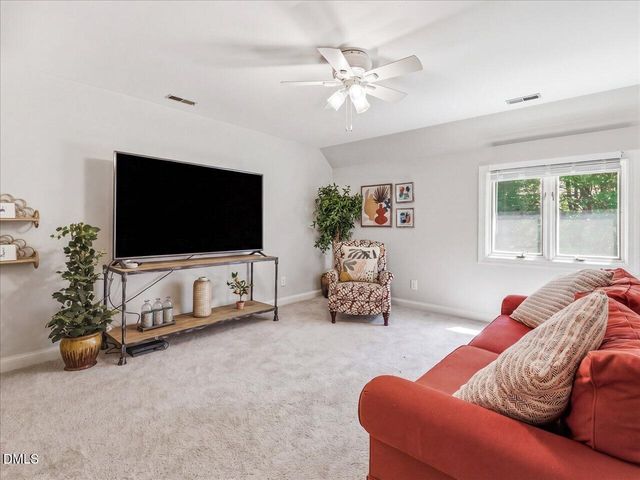 12 Lanier Drive, Chapel Hill, NC 27517