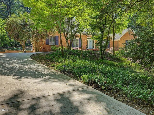 12 Lanier Drive, Chapel Hill, NC 27517