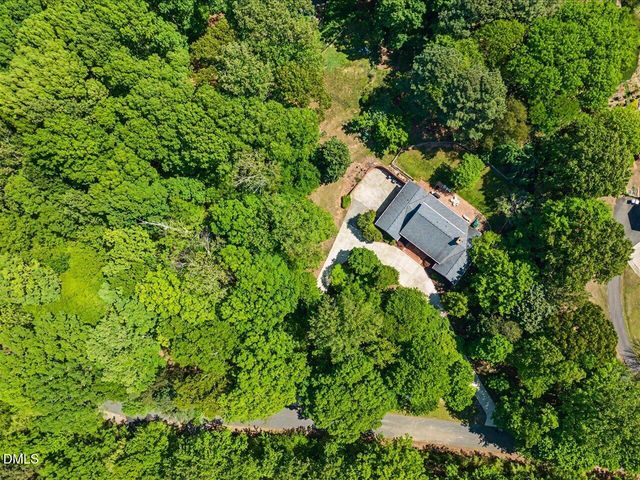 12 Lanier Drive, Chapel Hill, NC 27517