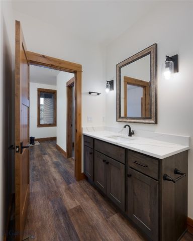 499 Saddle Ridge Road, Manhattan, MT 59741