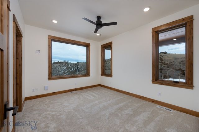 499 Saddle Ridge Road, Manhattan, MT 59741