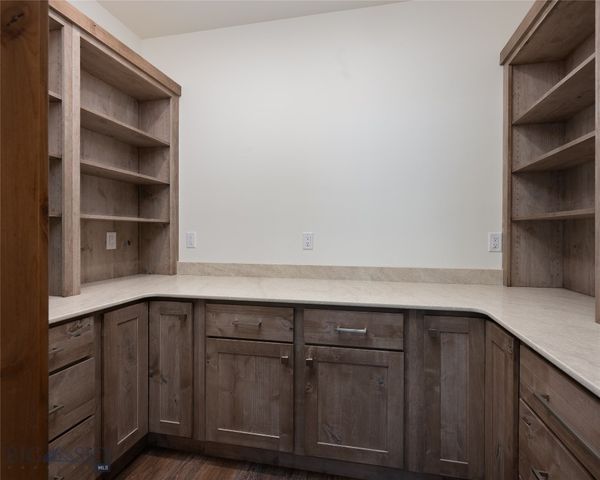 499 Saddle Ridge Road, Manhattan, MT 59741