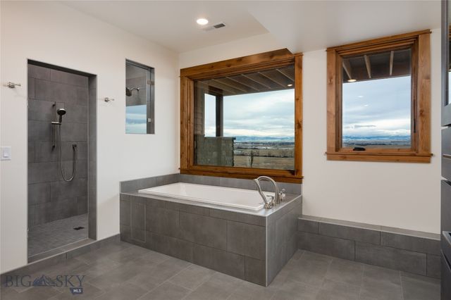 499 Saddle Ridge Road, Manhattan, MT 59741