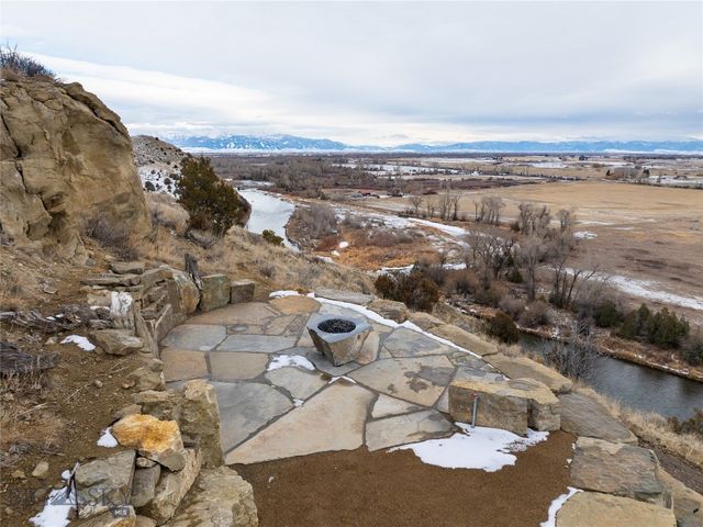 499 Saddle Ridge Road, Manhattan, MT 59741