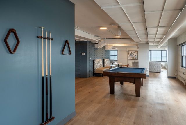 5815 N Sheridan Road PH2, Chicago, IL 60660