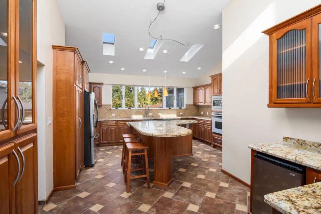 1180 Barcelona Drive, San Diego, CA 92107