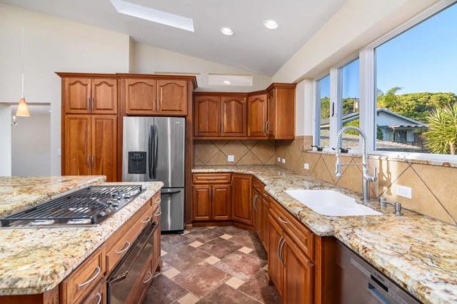 1180 Barcelona Drive, San Diego, CA 92107