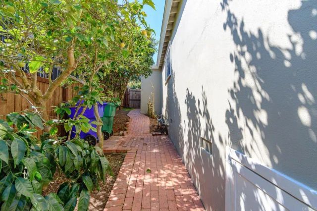 1180 Barcelona Drive, San Diego, CA 92107