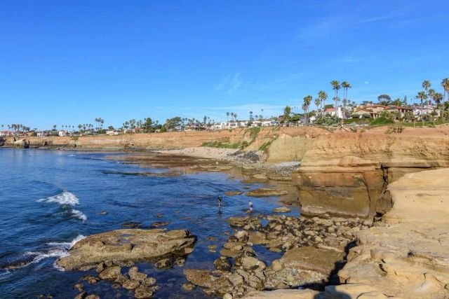 1180 Barcelona Drive, San Diego, CA 92107