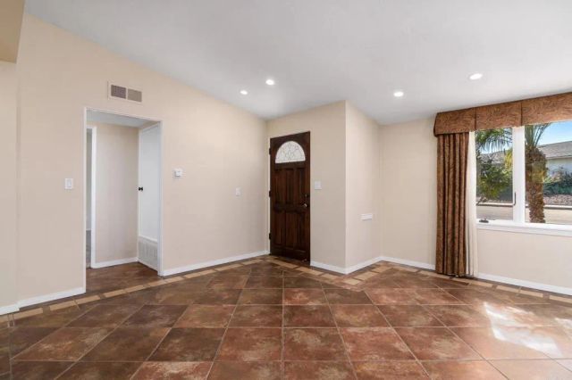 1180 Barcelona Drive, San Diego, CA 92107