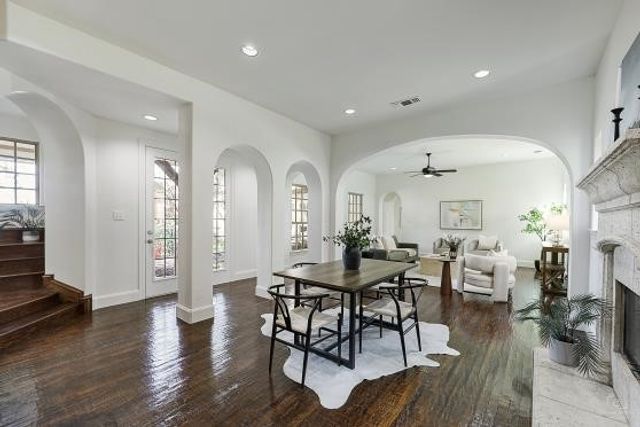 2201 Shakespeare Street, Carrollton, TX 75010